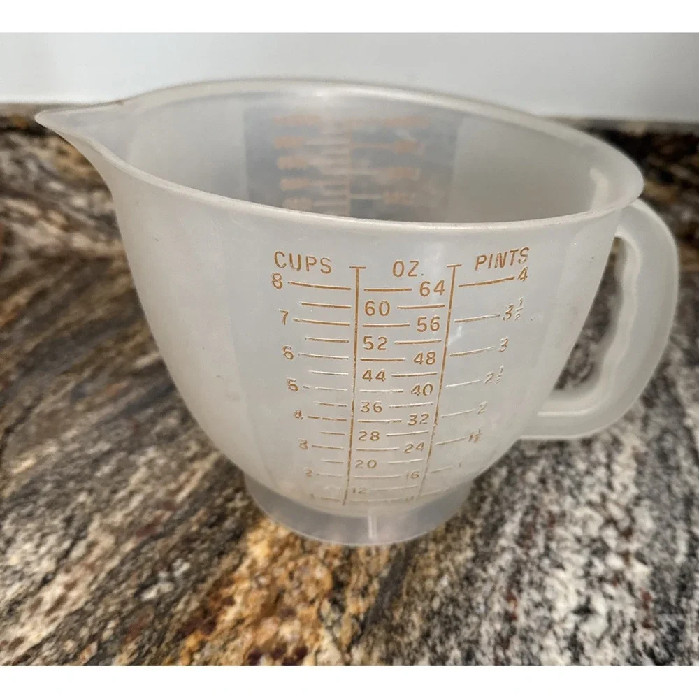 Vintage Tupperware Sheer Mix N Store Pitcher 8 Cups 64 Oz #500 Raised Numbers